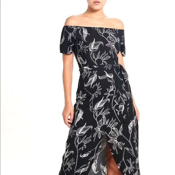 Thieves Like Us Dresses & Skirts - Thieves Like Us Lydia Off The Shoulder Dress